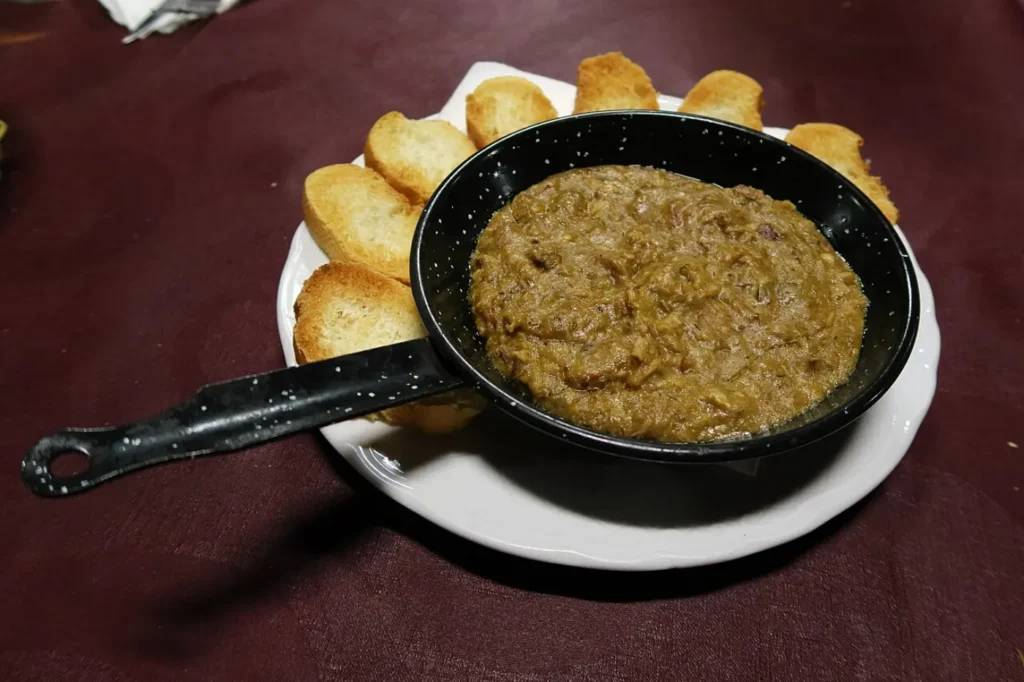 Morteruelo, plato tradicional de Utiel